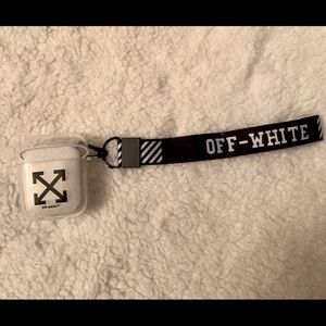 Nike OFF-WHITE Airpod case strip keychain